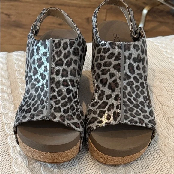 Boutique Corky’s Carley Wedge Sandals NWOT - Picture 3 of 6